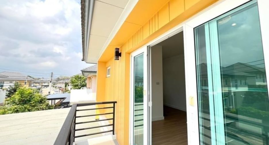 For sale 3 bedrooms house in Si Racha, Chonburi