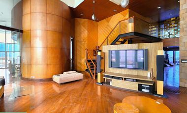 For sale 4 bedrooms condo in Sathon, Bangkok