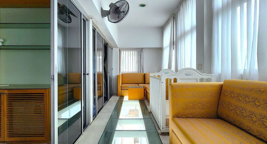 Wohnung zum Kauf mit 4 Zimmer in Sathon, Bangkok