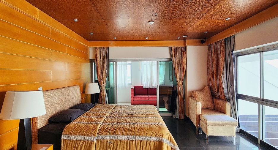 Wohnung zum Kauf mit 4 Zimmer in Sathon, Bangkok