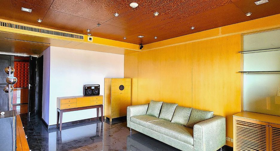 Wohnung zum Kauf mit 4 Zimmer in Sathon, Bangkok