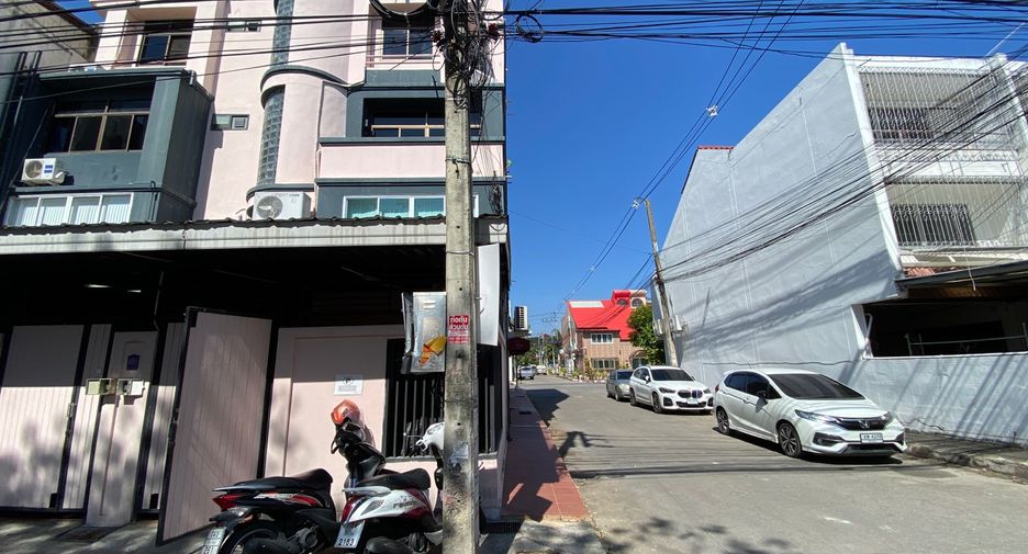 À louer 2 chambres appartement à Mueang Chiang Mai, Chiang Mai