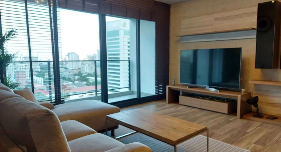 For rent そして for sale 2 ベッドルーム condo in Watthana, Bangkok