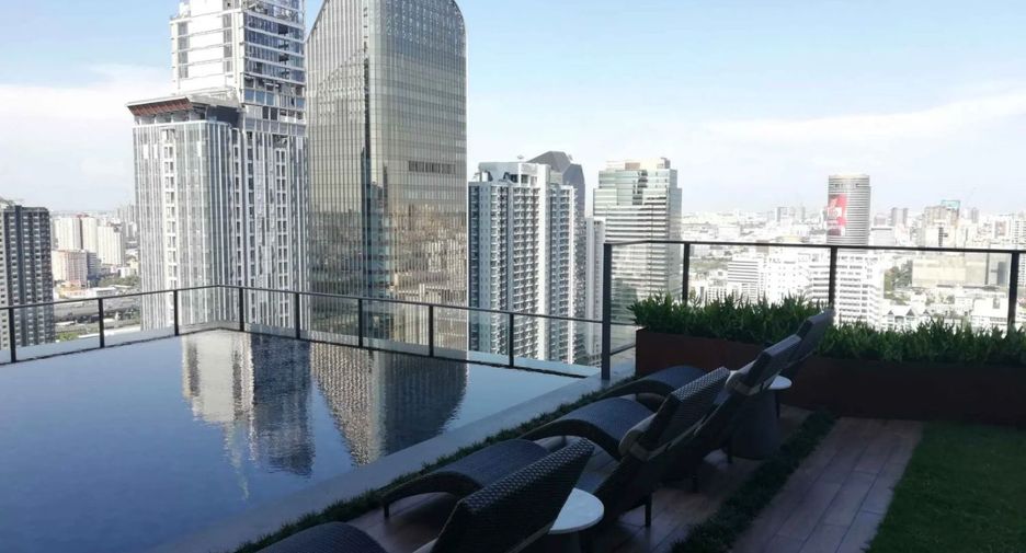 For rent そして for sale 2 ベッドルーム condo in Watthana, Bangkok