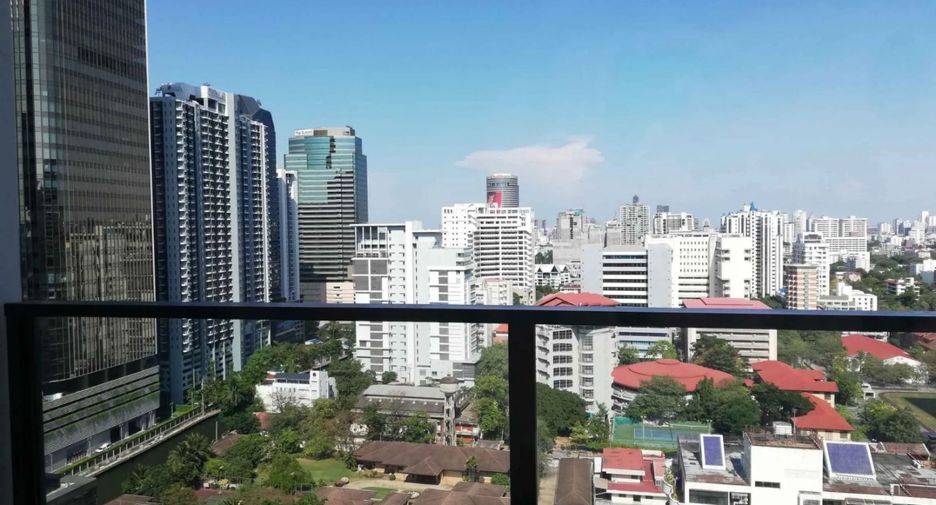 For rent そして for sale 2 ベッドルーム condo in Watthana, Bangkok