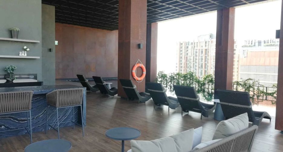 For rent そして for sale 2 ベッドルーム condo in Watthana, Bangkok