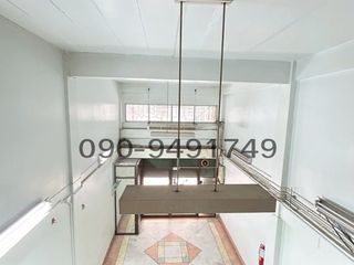 For rent 3 bedrooms retail Space in Bang Kho Laem, Bangkok