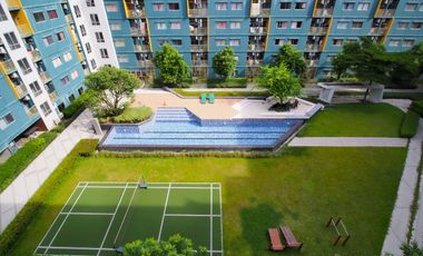 For sale 2 bed condo in Khlong Luang, Pathum Thani
