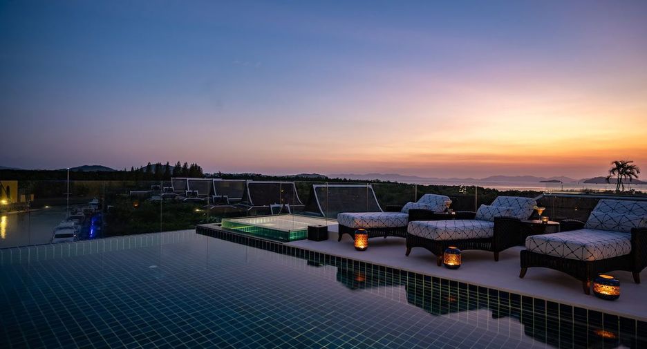 For sale 4 bedrooms condo in Mueang Phuket, Phuket