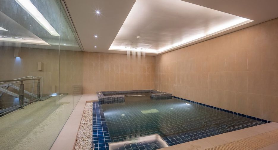 For sale 4 bedrooms condo in Mueang Phuket, Phuket