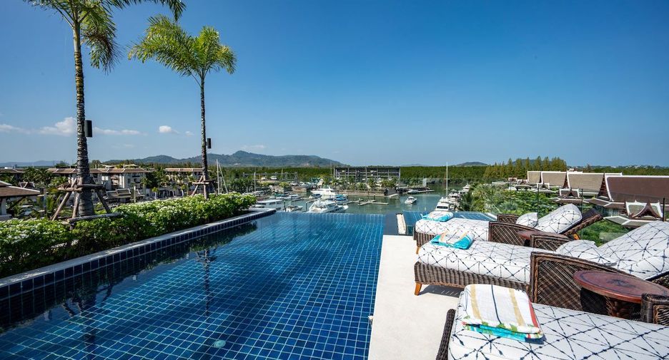 For sale 4 bedrooms condo in Mueang Phuket, Phuket