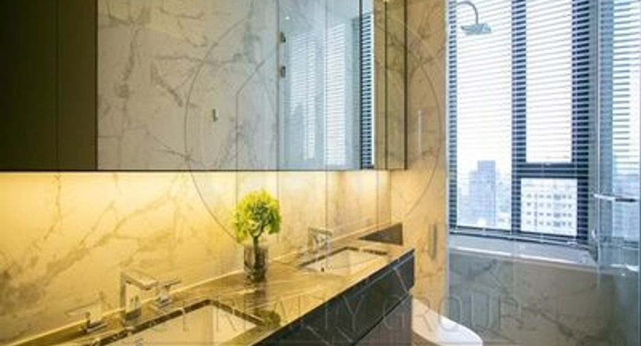 For rent 3 bedrooms condo in Yan Nawa, Bangkok