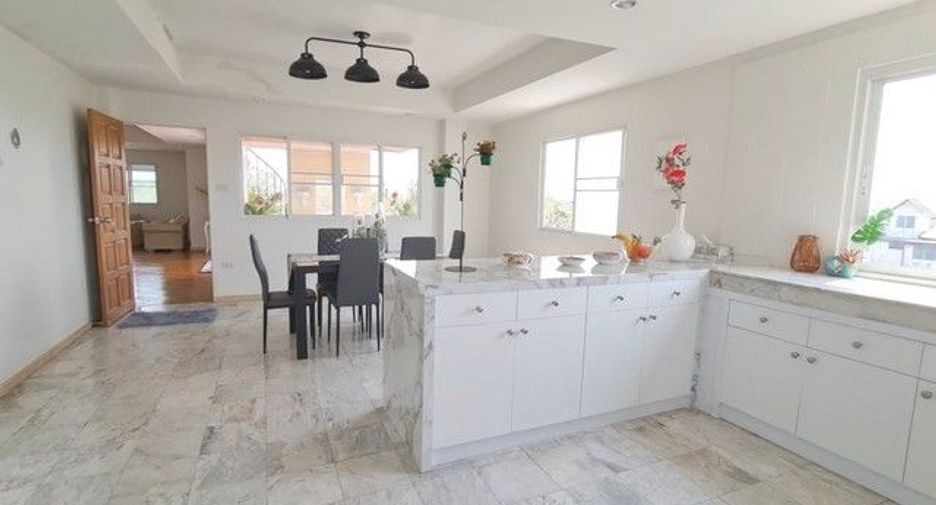 For sale 38 bedrooms apartment in Mueang Chiang Mai, Chiang Mai