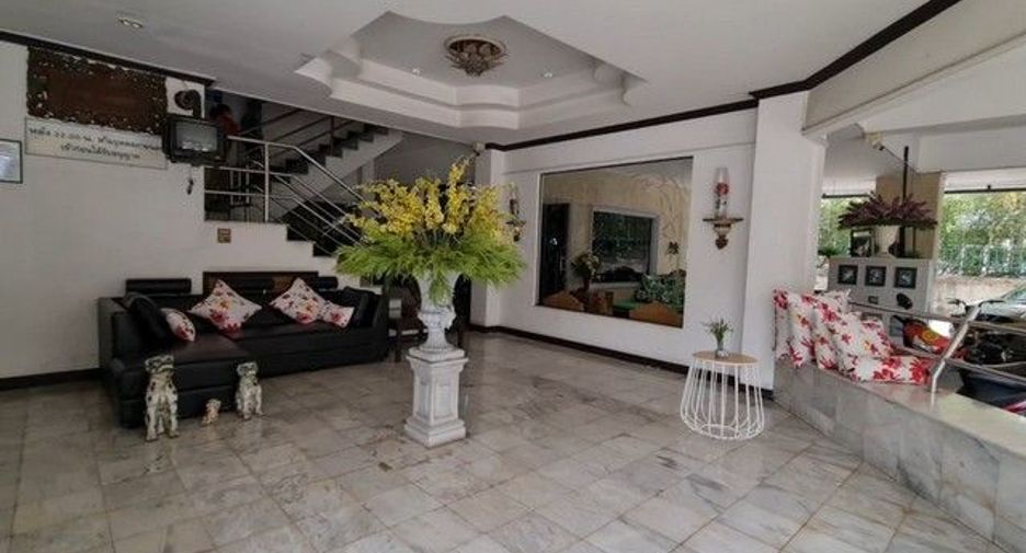 For sale 38 bedrooms apartment in Mueang Chiang Mai, Chiang Mai