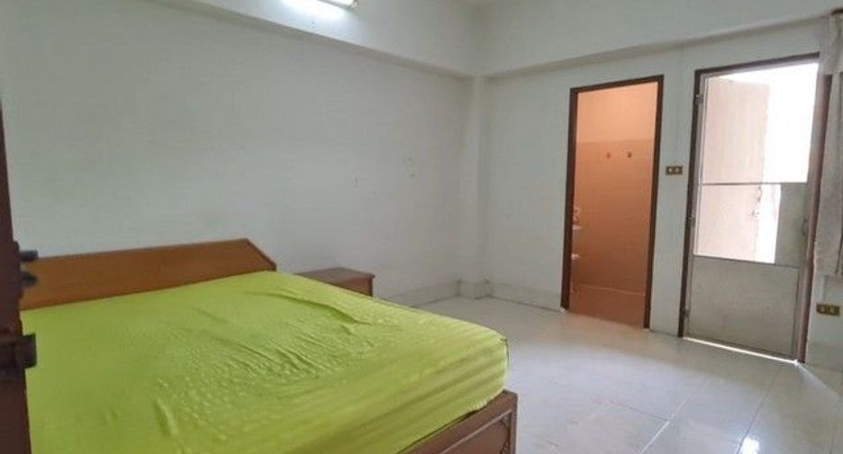 For sale 38 bedrooms apartment in Mueang Chiang Mai, Chiang Mai