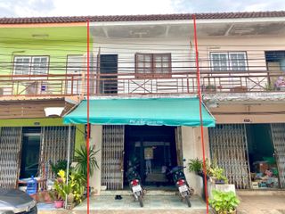 For sale 1 bed townhouse in Mueang Surat Thani, Surat Thani