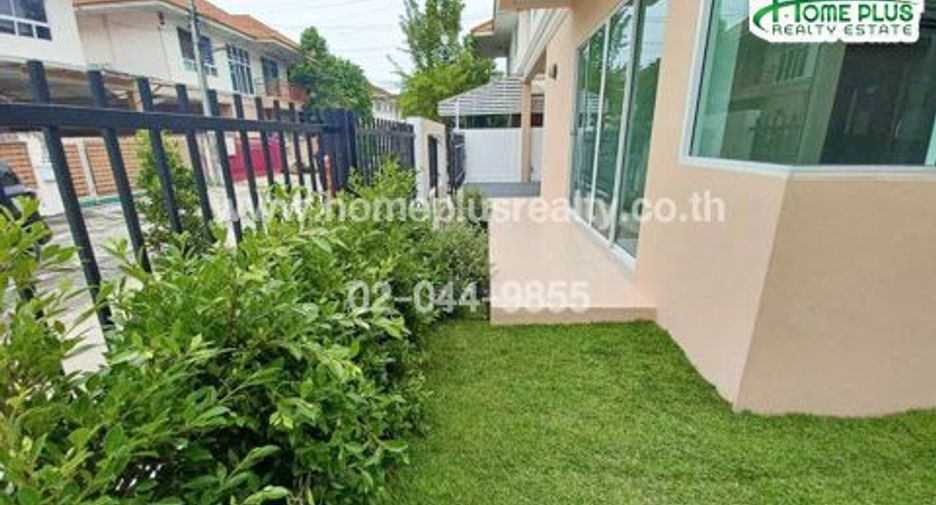 For sale 3 bedrooms house in Khlong Sam Wa, Bangkok