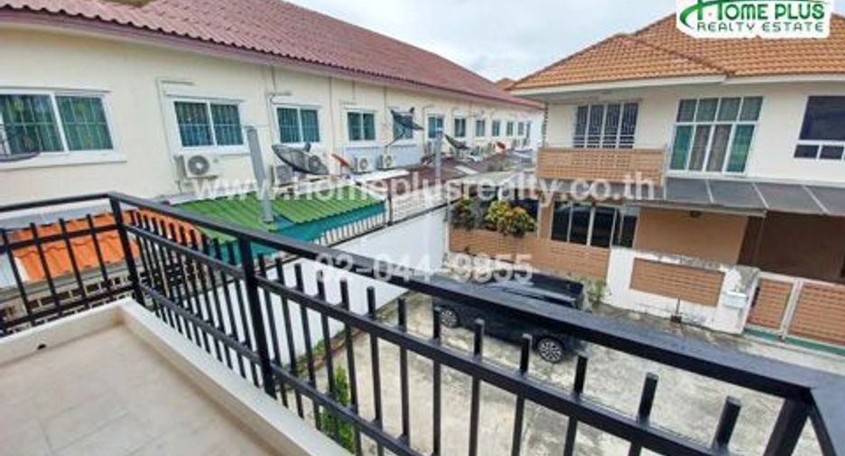 For sale 3 bedrooms house in Khlong Sam Wa, Bangkok
