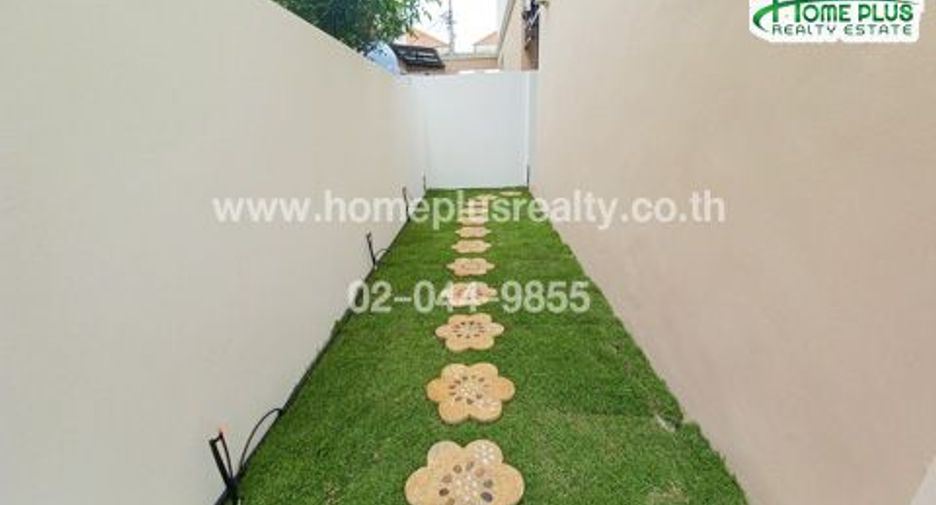 For sale 3 bedrooms house in Khlong Sam Wa, Bangkok