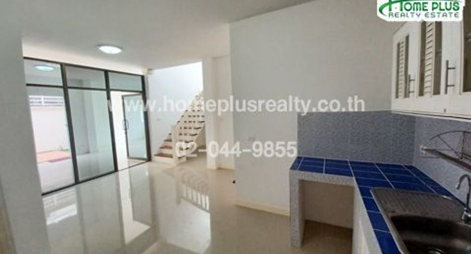 For sale 3 bedrooms house in Khlong Sam Wa, Bangkok