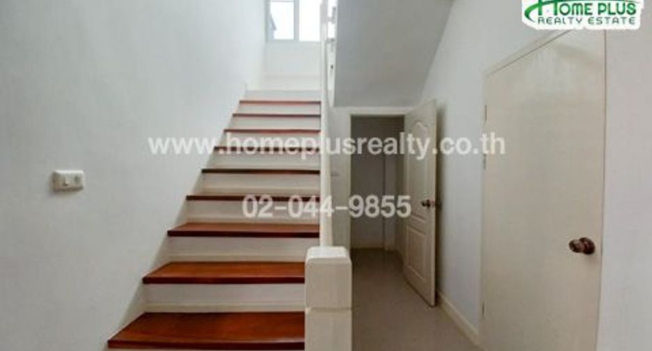 For sale 3 bedrooms house in Khlong Sam Wa, Bangkok