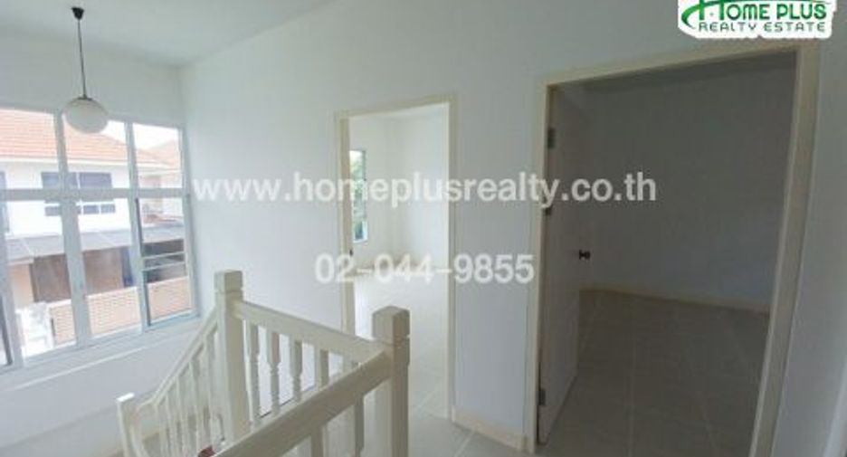 For sale 3 bedrooms house in Khlong Sam Wa, Bangkok