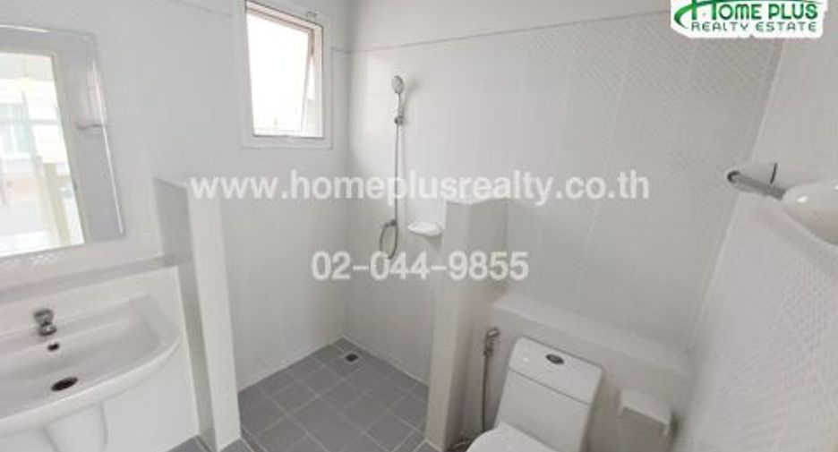 For sale 3 bedrooms house in Khlong Sam Wa, Bangkok