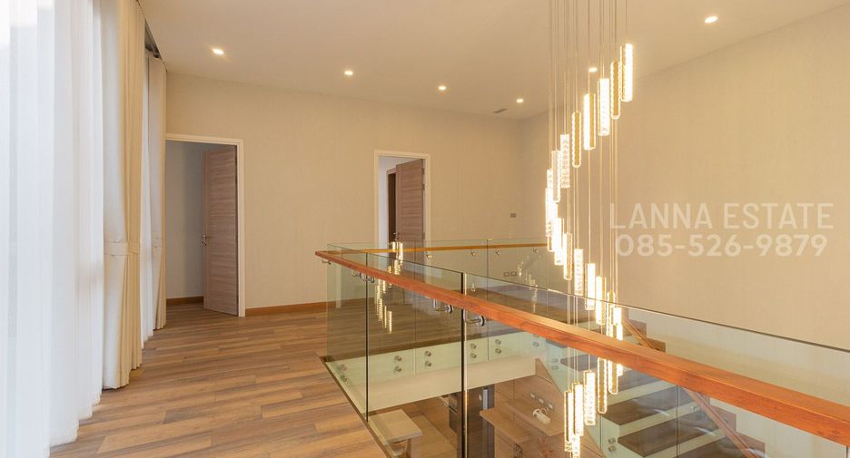 Villa zum Kauf mit 4 Zimmer in San Kamphaeng, Chiang Mai