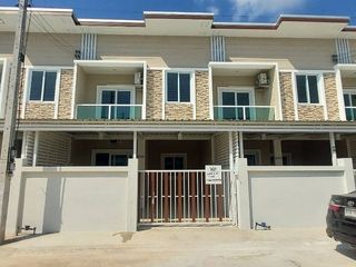 For rent 3 bed townhouse in Mueang Nakhon Pathom, Nakhon Pathom