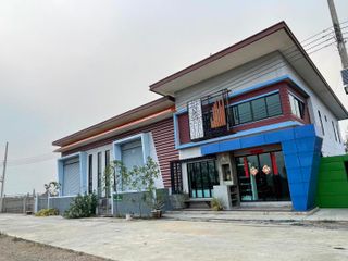 For sale 8 Beds warehouse in Nong Suea, Pathum Thani