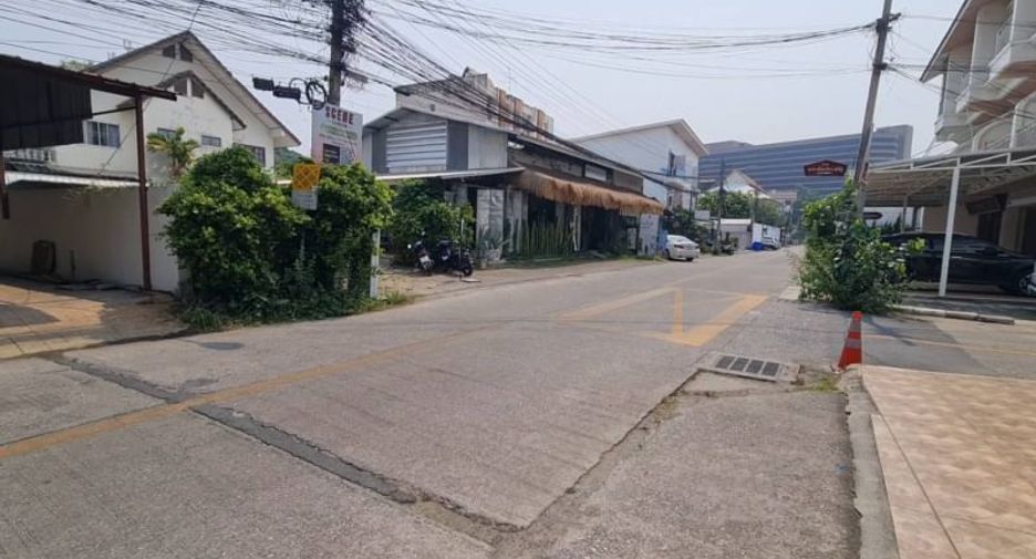 For sale 3 bedrooms retail Space in Mueang Chiang Mai, Chiang Mai