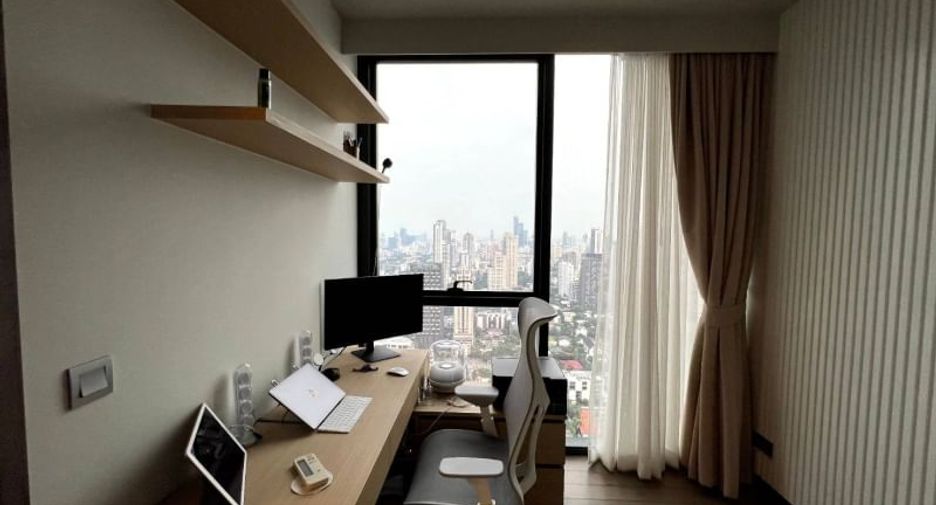 For sale 2 bedrooms condo in Khlong Toei, Bangkok