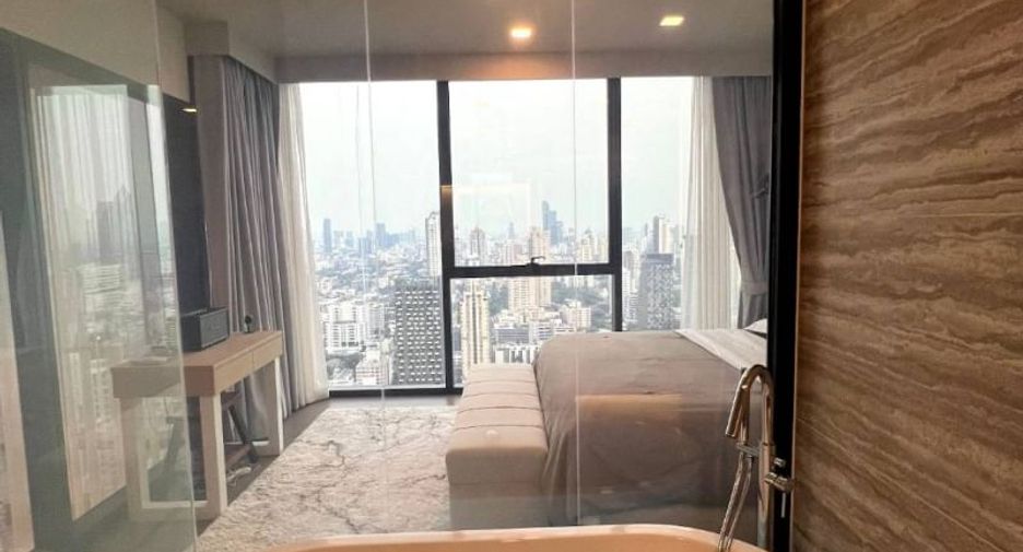 For sale 2 bedrooms condo in Khlong Toei, Bangkok
