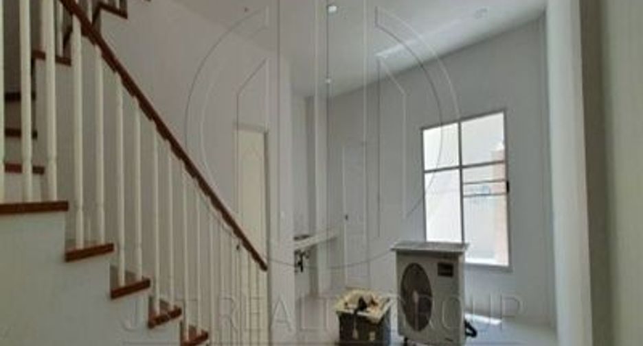 Haus zum Kauf mit 3 Zimmer in Bang Kho Laem, Bangkok