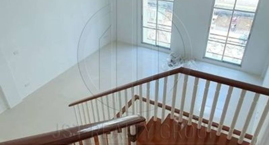 Haus zum Kauf mit 3 Zimmer in Bang Kho Laem, Bangkok