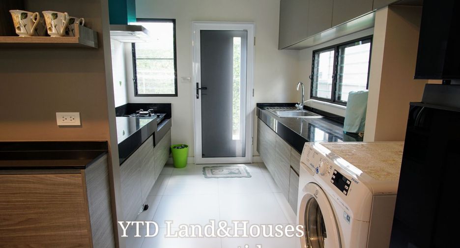 Casa en venta de 4 habitaciones en Bang Phli, Samut Prakan