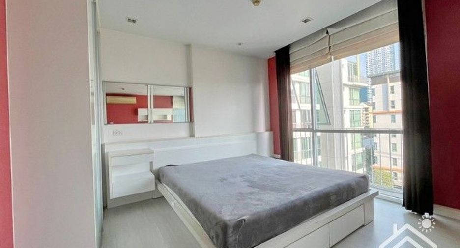À vendre 1 chambre condo à Phra Khanong, Bangkok