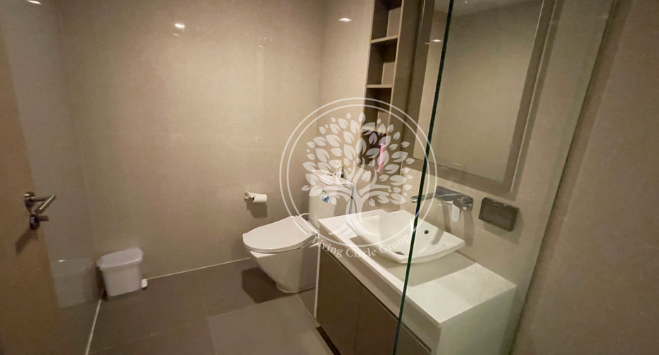 For sale 1 bed condo in Khlong Toei, Bangkok