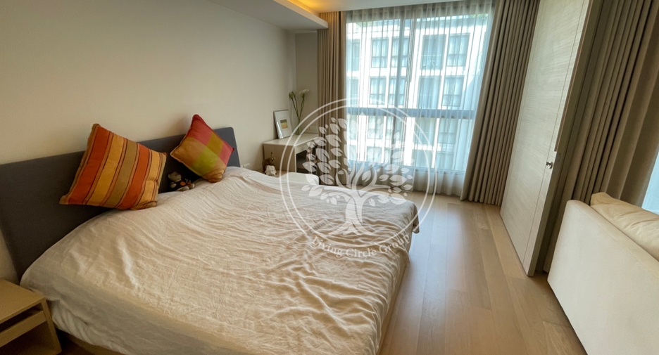 For sale 1 bed condo in Khlong Toei, Bangkok