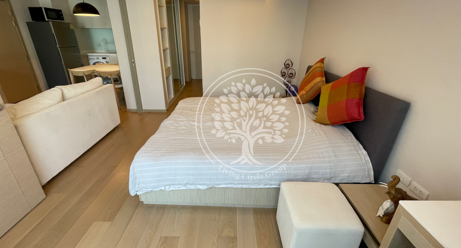 For sale 1 bed condo in Khlong Toei, Bangkok