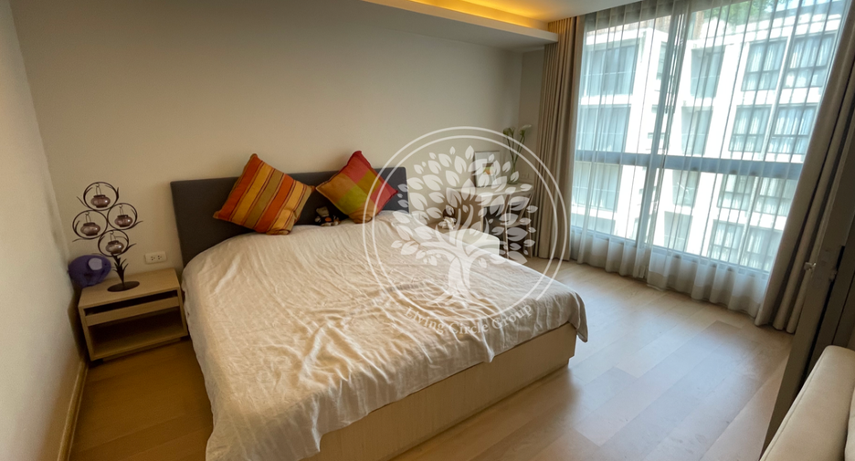 For sale 1 bed condo in Khlong Toei, Bangkok