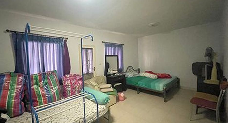 À vendre 4 chambres maison de ville à Mueang Samut Sakhon, Samut Sakhon