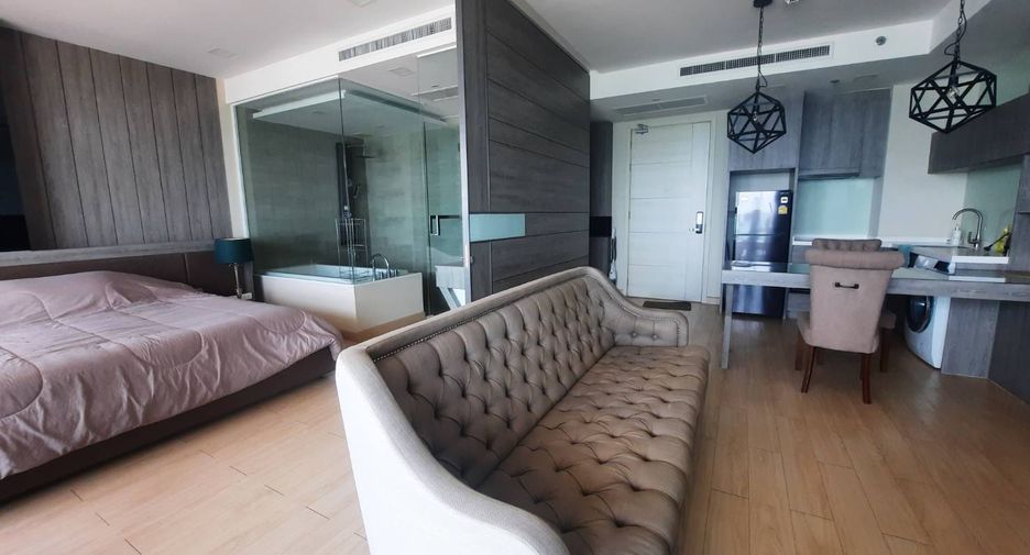 For rent and for sale 1 bed condo in Bang Lamung, Chonburi