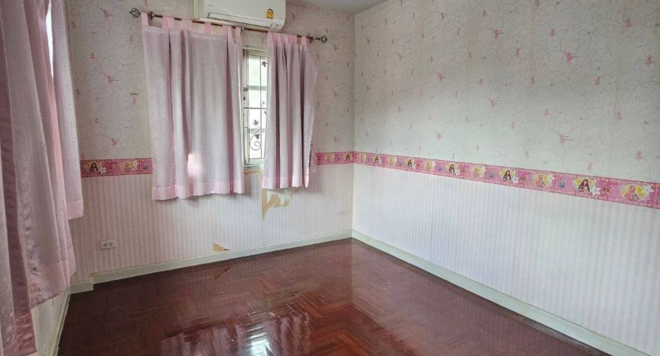 For sale 3 bedrooms house in Prawet, Bangkok