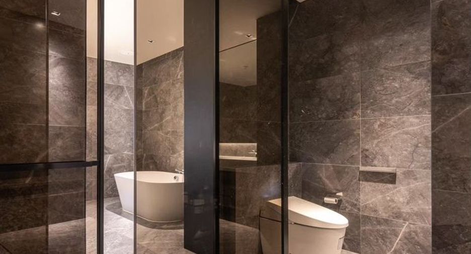 For sale 2 bed condo in Khlong San, Bangkok