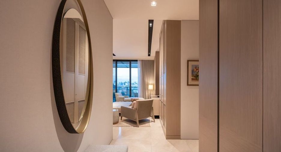 For sale 2 bed condo in Khlong San, Bangkok