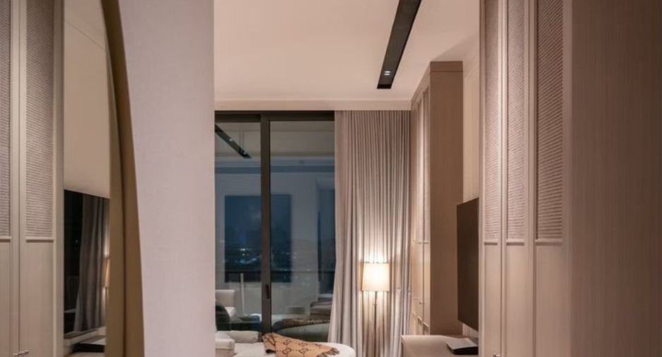 For sale 2 bed condo in Khlong San, Bangkok