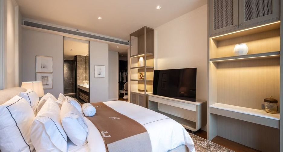 For sale 2 bed condo in Khlong San, Bangkok