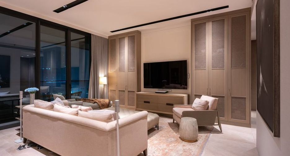 For sale 2 bed condo in Khlong San, Bangkok