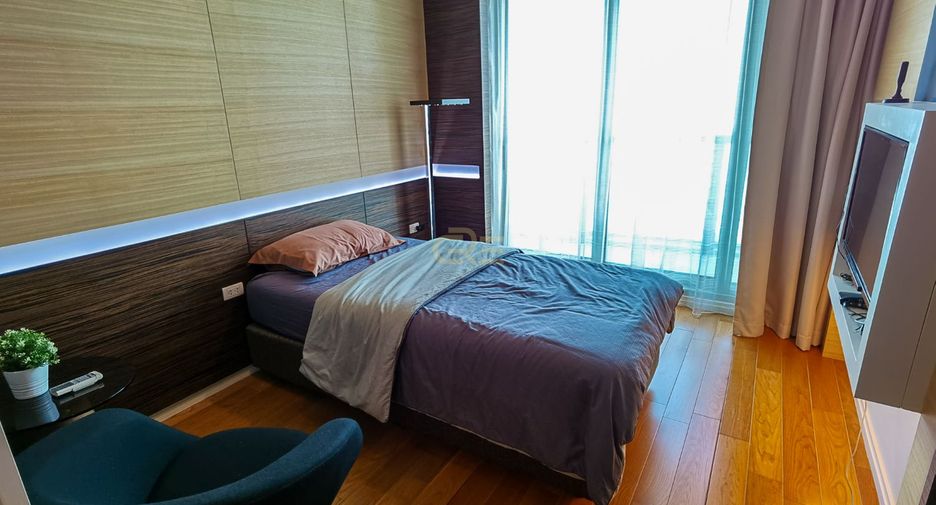 For rent 2 bedrooms condo in Sathon, Bangkok
